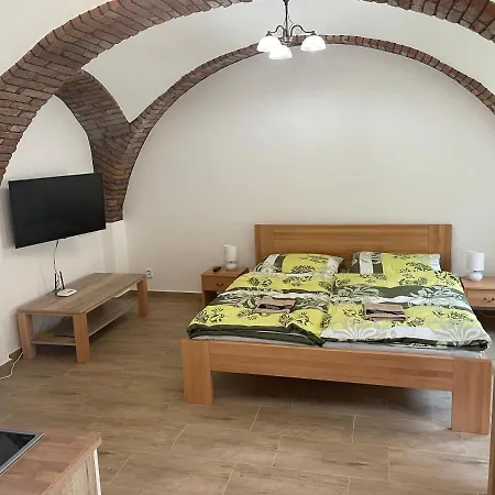 Гостевой дом Borovanske Baroko 4*